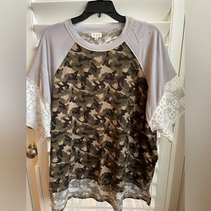 POL women’s oversized lagenlook camo T-shirt tunic top EUC